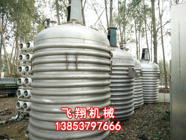 二手不銹鋼外盤管反應(yīng)釜.jpg